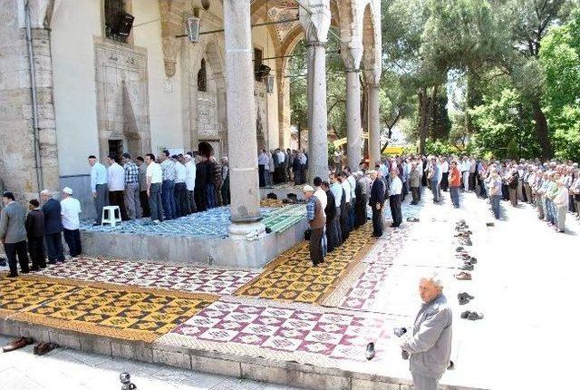 Aydın’da Maden Şehitleri İçin Gıyabi Cenaze Namazı Kılındı