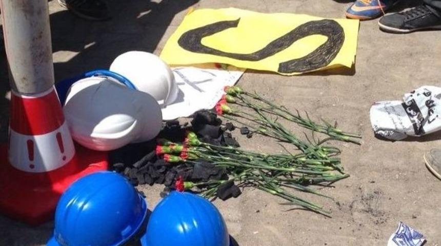 Somda&rsquo;da &Ouml;lenler İ&ccedil;in Tek Kişilik Oturma Eylemi