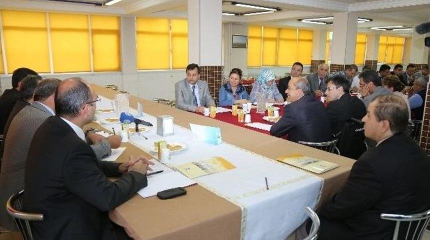 B&uuml;y&uuml;kşehir'de Engelli Zirvesi