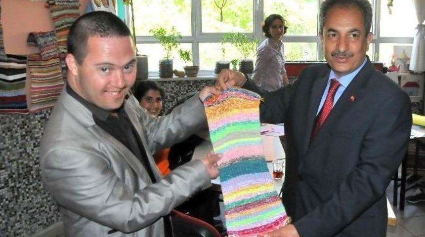 Başkan Akkaya&rsquo;dan Engellilere Ziyaret