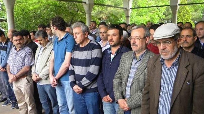 Tekirdağ'da Soma'da Hayatını Kaybedenler İ&ccedil;in Gıyabi Cenaze Namazı Kılındı