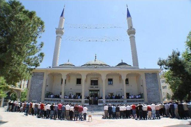Maden Şehitleri İçin Gıyabi Cenaze Namazı 1