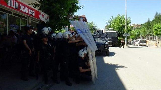 Siirt &Uuml;niversitesi nde Kavga: 3 Yaralı 1