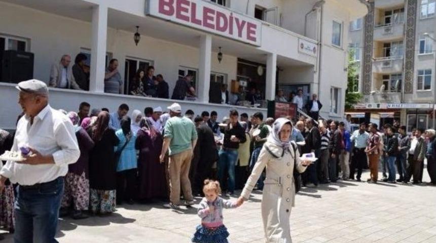 Sındırgı'da Maden Şehitleri İ&ccedil;in Pilav Hayrı Yapıldı