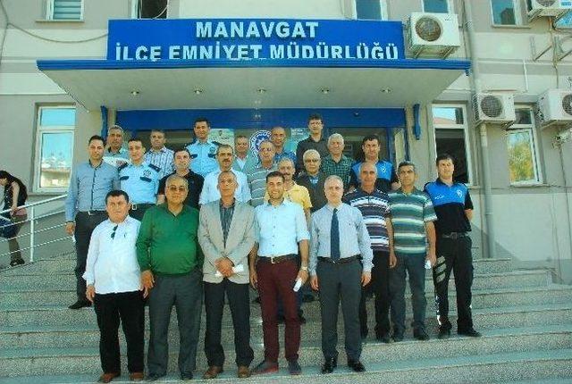 İl&ccedil;e Emniyet M&uuml;d&uuml;r&uuml; Taşkıran Muhtarlarla Bir Araya Geldi 2