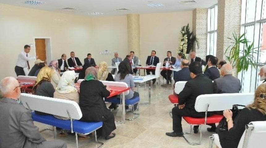 Başkan Gen&ccedil;'ten Halk G&uuml;n&uuml;