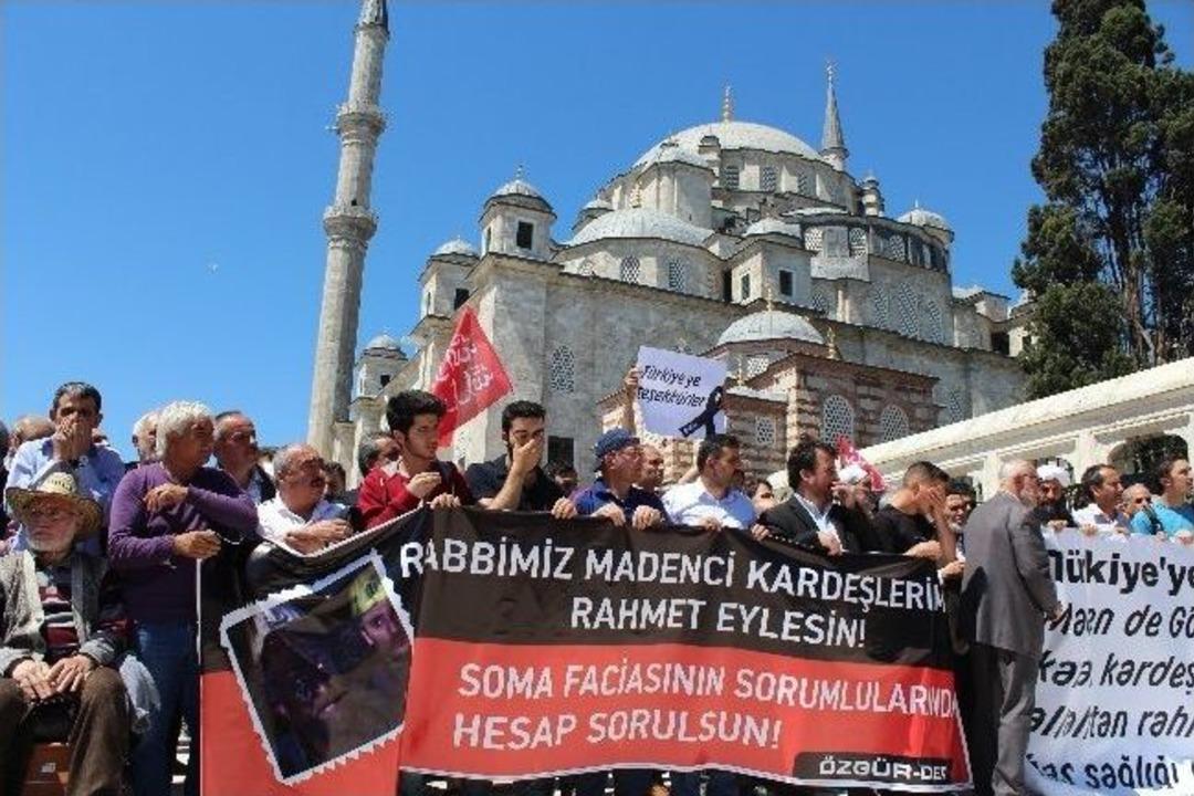 Soma'da &Ouml;lenler İ&ccedil;in İstanbul'da Gıyabi Cenaze Namazları Kılındı