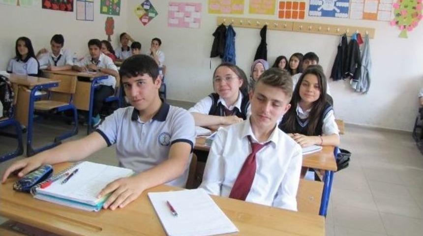 Hisarcık A&ouml;l &Ouml;ğrencileri Soma&rsquo;ya Yardım Kampanyası Başlattı