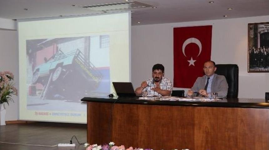 Sel&ccedil;uk Belediyesi&rsquo;nden İş G&uuml;venliği Eğitimi