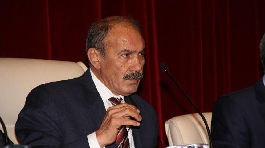 "acemi" Meclis Başkanı