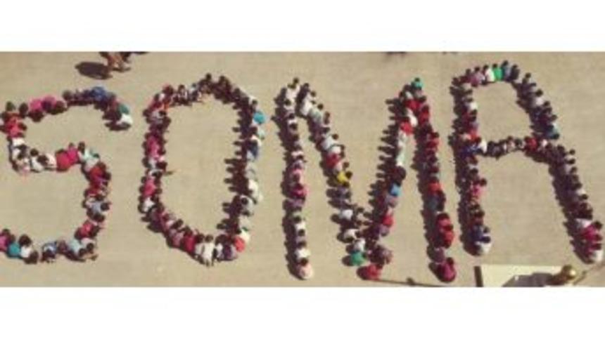 Minik Bedenleriyle 'soma' Yazdılar