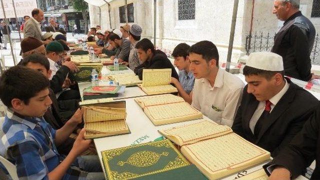 Soma’da Ölen İşçiler İçin Malatya’da Taziye Çadırı Kuruldu