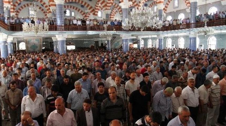 Mersin&rsquo;de Maden İş&ccedil;ileri İ&ccedil;in Gıyabi Cenaze Namazı Kılındı