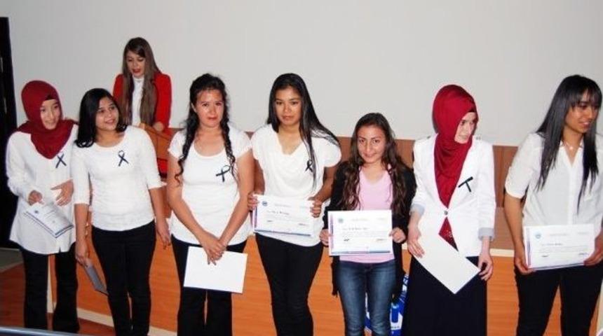 Kmü’de Madenciler İşaret Diliyle Anıldı