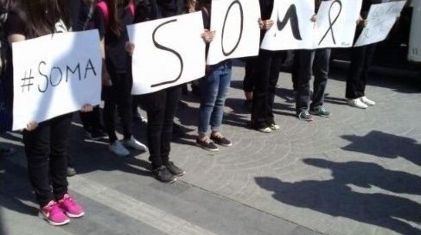 Soma İ&ccedil;in Bu Kez Hacı Zehra Akko&ccedil; Kız Lisesi Y&uuml;r&uuml;d&uuml;