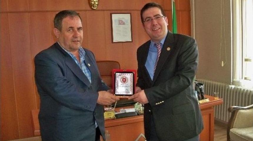 Malkara Başsavcısı Can Tuncay&rsquo;dan Plaket Jesti