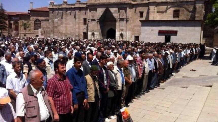 Aksaray&rsquo;da Madenciler İ&ccedil;in Gıyabi Cenaze Namazı Kılındı