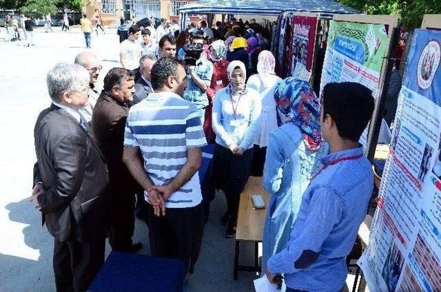 İmam Hatipli Öğrenciler Projeleriyle Göz Doldurdu