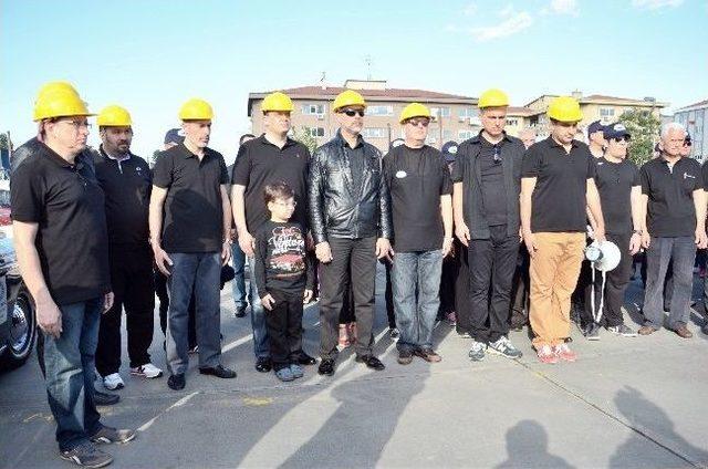 Klasik Otomobil Tutkunları Baretleriyle Samsun Yolunda