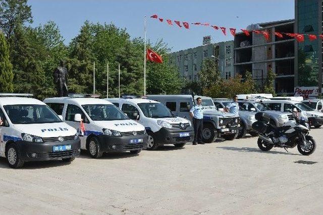 Ceyhan Polisi Yeni Hizmet Araçlarına Kavuştu