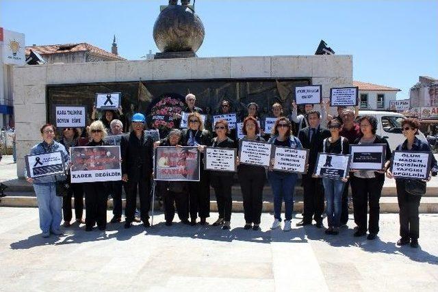 Urla Soma Şehitlerini Anmak İçin Toplandı