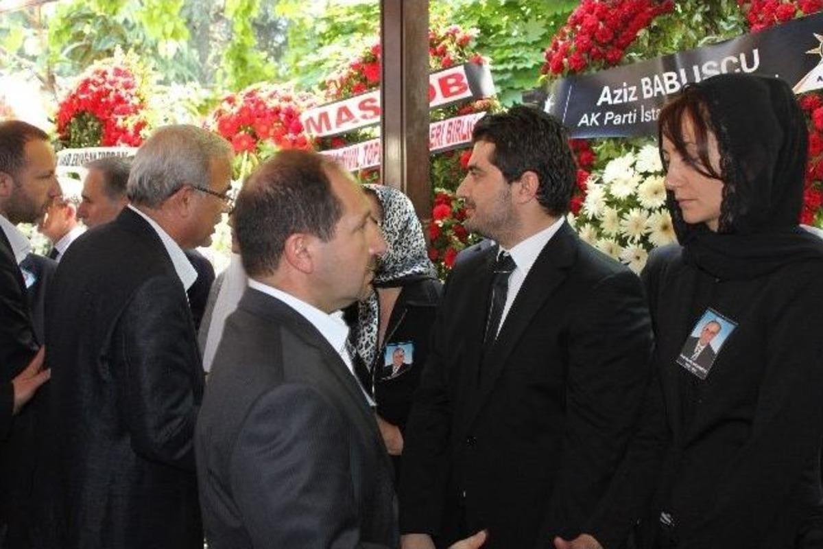 Mevl&uuml;t Aslanoğlu'nun Cenazesi Siyaset Camiasını Buluşturdu