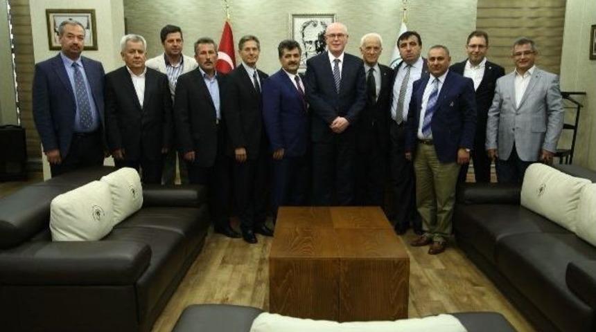 Eskişehir Esnaf Ve Sanatkarlar Odaları Birliğinden Başkan Kurt&rsquo;a Ziyaret