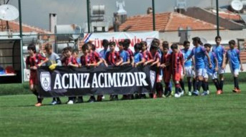 Altınordulu Gen&ccedil;ler'den Soma'ya: "acınız, Acımızdır"