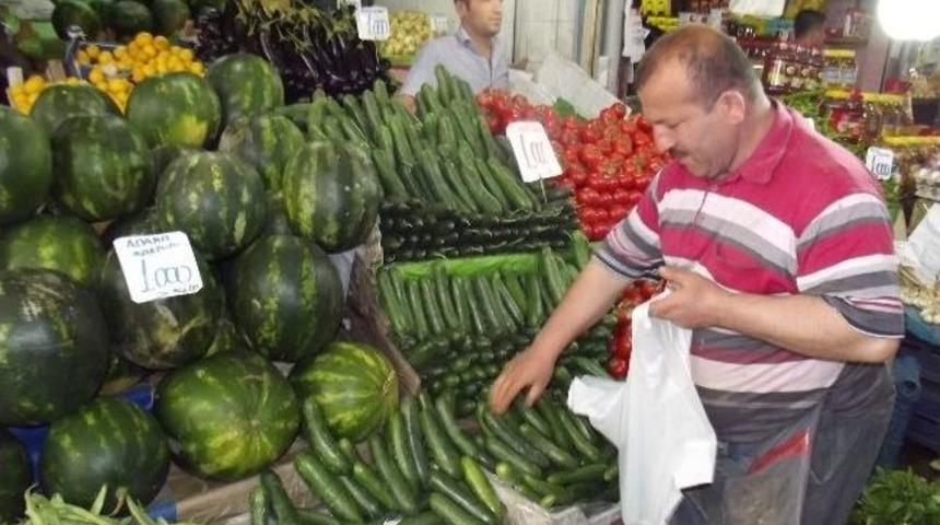 Sebze Fiyatları T&uuml;keticiyi Sevindiriyor