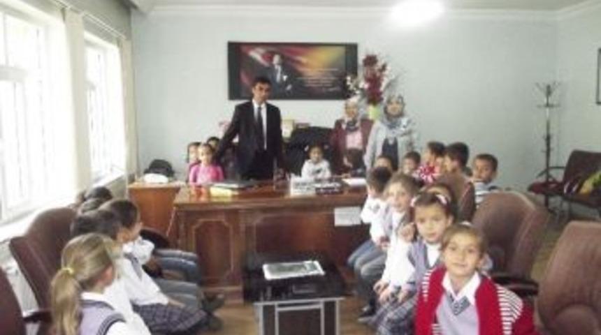 Besni&rsquo;de Minik &Ouml;ğrenciler İl&ccedil;e Tarım M&uuml;d&uuml;rl&uuml;ğ&uuml;'n&uuml; Ziyaret Etti