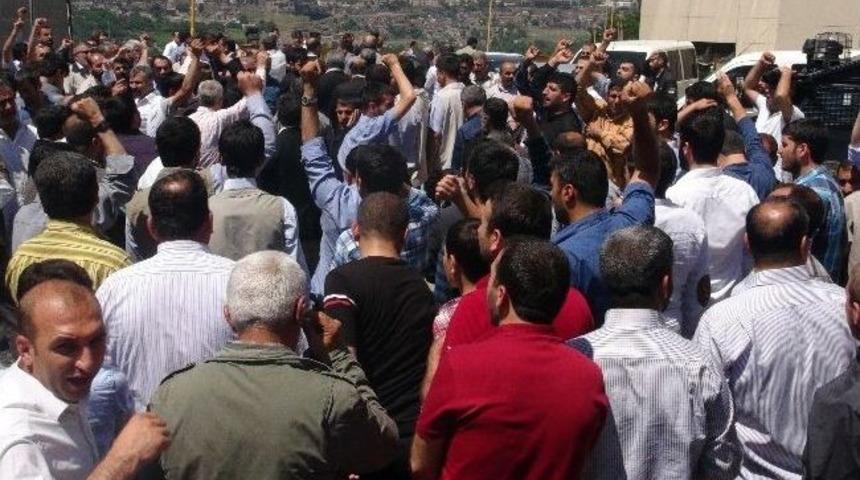 Diyarbakır'da H&uuml;da-par &Uuml;yelerine Silahlı Saldırı