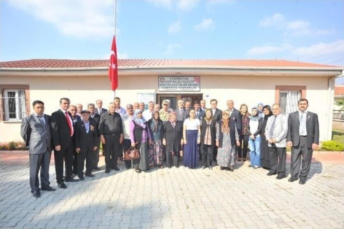 Vali Oduncu, Şehit Yakınları Ve Gazilerle Bir Araya Geldi