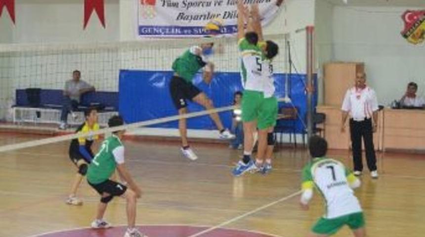 Yıldız Erkekler Yarı Final Voleybol M&uuml;sabakaları