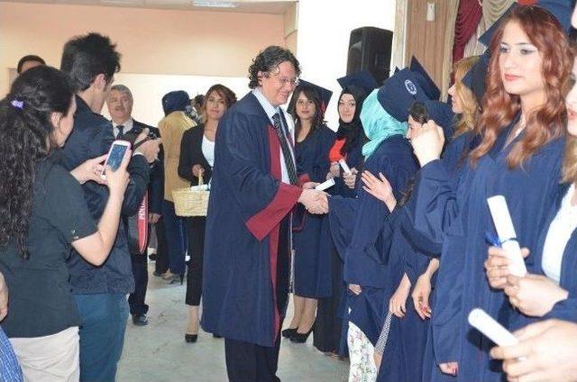 Şuhut Myo da Hüzünlü Mezuniyet Töreni 1