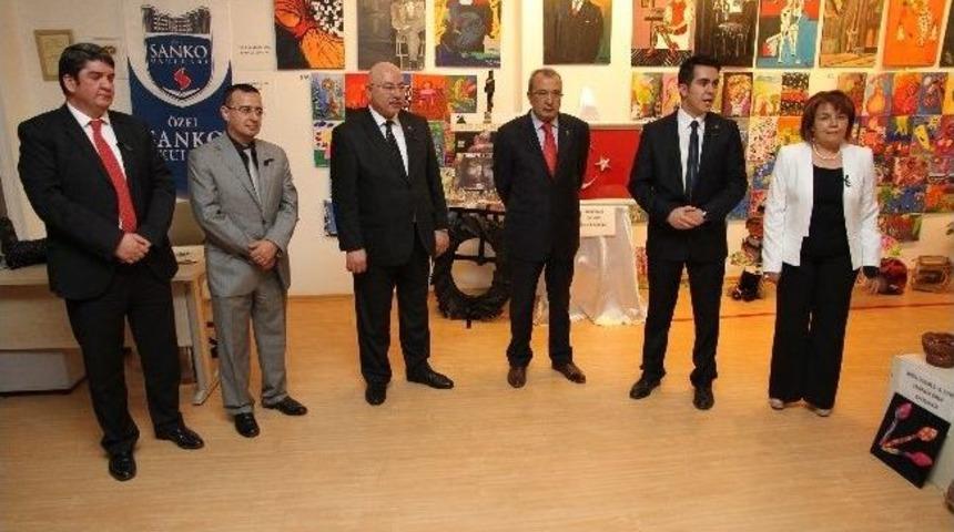 &Ouml;zel Sanko Okulları &Ouml;ğrencilerinin Eserleri Sergilendi
