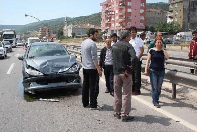 K&ouml;rfez de Trafik Kazası: 1 Yaralı 1