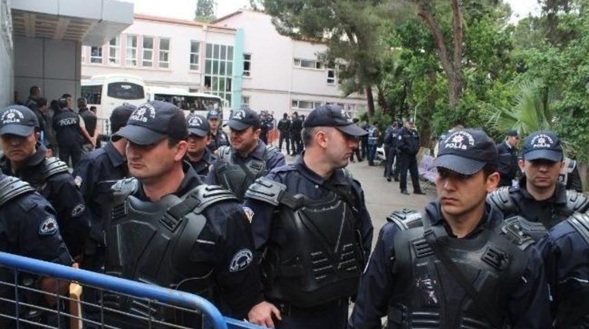 Soma'da 8'i Avukat 37 Kişiye G&ouml;zaltı