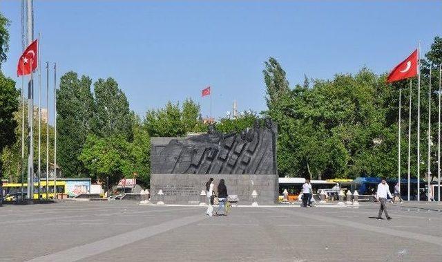 Milli Yas Sona Erdi Bayraklar Tekrar G&ouml;ndere &Ccedil;ekildi 2