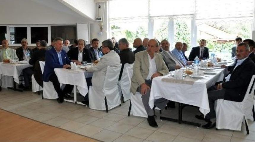 Muhtarlar, Dayanışma Ve Tanışma Yemeğinde Buluştu