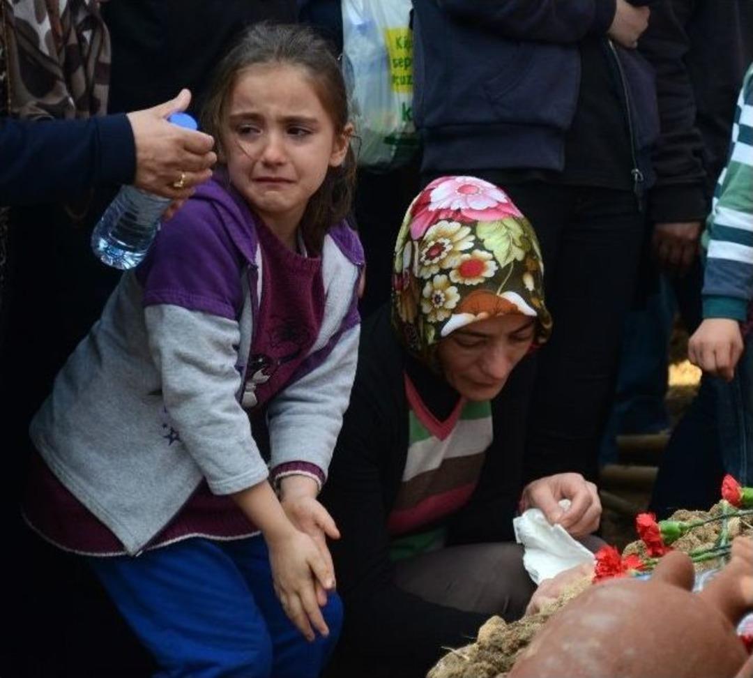 Bet&uuml;l Babasına, Herkes Bet&uuml;l'e Ağladı