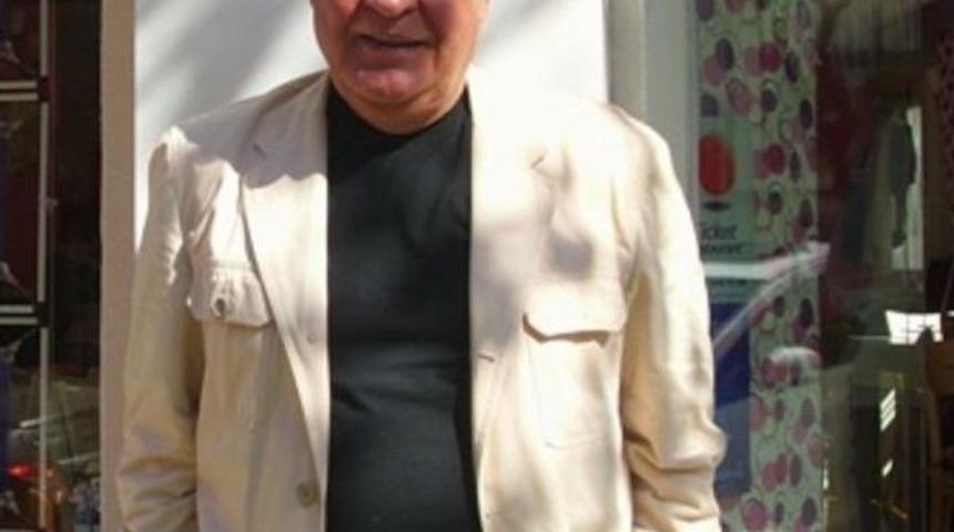 &Uuml;nl&uuml; Oyuncu G&ouml;z Muayenesinden Ge&ccedil;ti