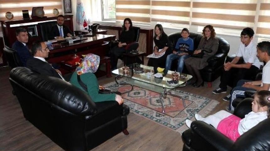 Engelli &Ouml;ğrencilerden Etso Başkanı Sel&ccedil;uk Polat'a Ziyaret
