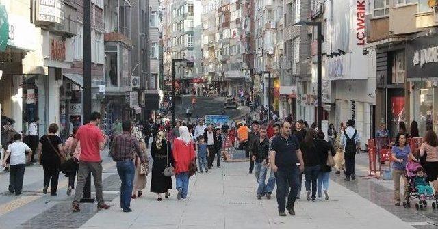 Başkan Yılmaz, Cadde Avm'yi İnceledi