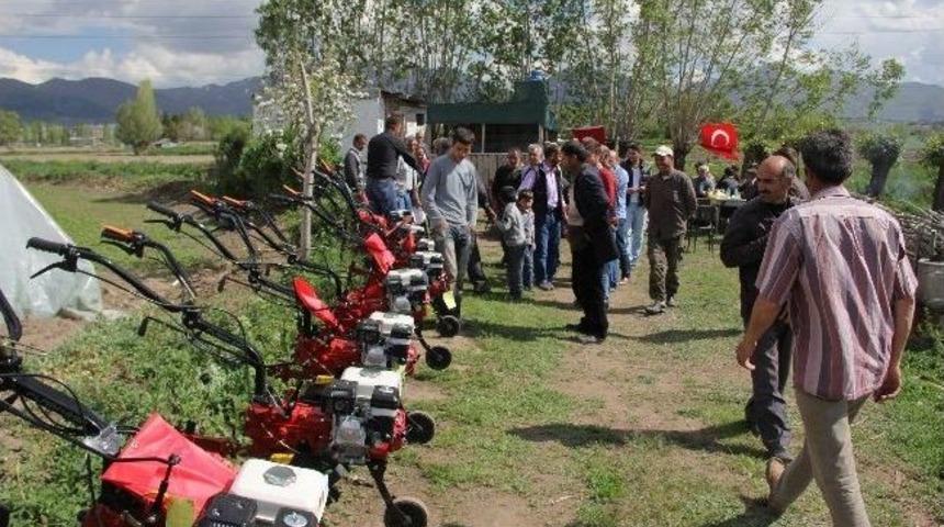 Erzurum&rsquo;da Sebze &Uuml;reticileri Makinalı Tarıma Ge&ccedil;iyor
