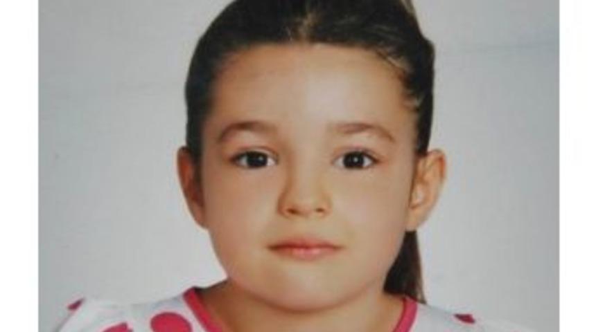 Gizem&rsquo;in B&uuml;st&uuml; Yarışmayla Belirlenecek