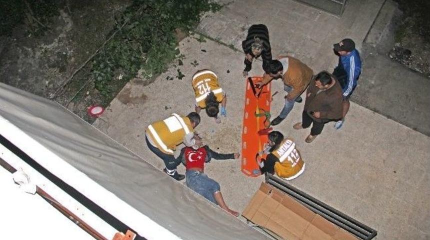 Alkoll&uuml; Rus Turist Yedi Metreden Beton Zemine D&uuml;şt&uuml;