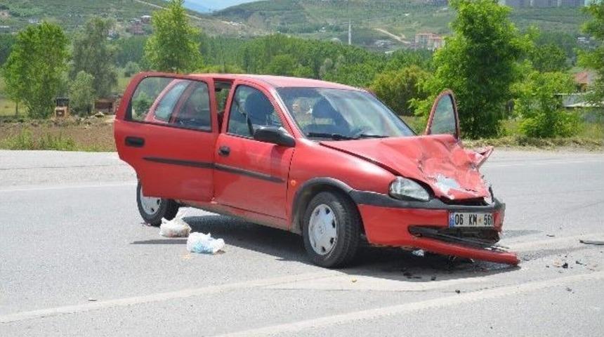 Kocaeli'nde Trafik Kazası: 1 Yaralı
