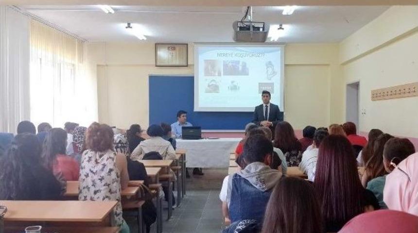 Ferizli Myo&rsquo;da Madde Bağımlılığı Semineri D&uuml;zenlendi