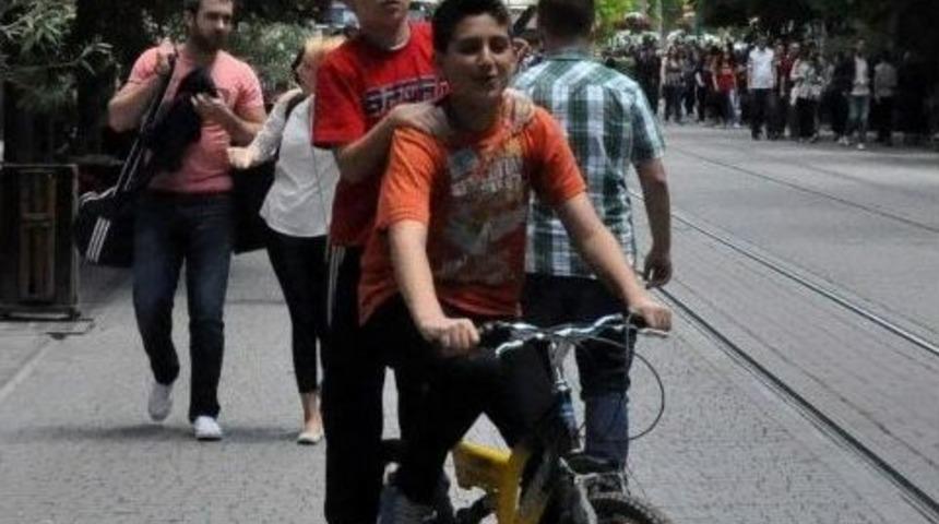 Bahar Geldi Bisikletler Caddelere &Ccedil;ıktı