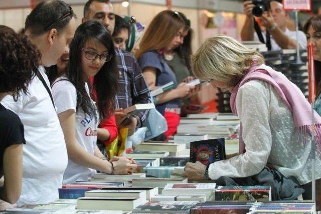 Ayşe Kulin: “kocaeli Kitap Fuarı’nı Önemsiyorum” 1